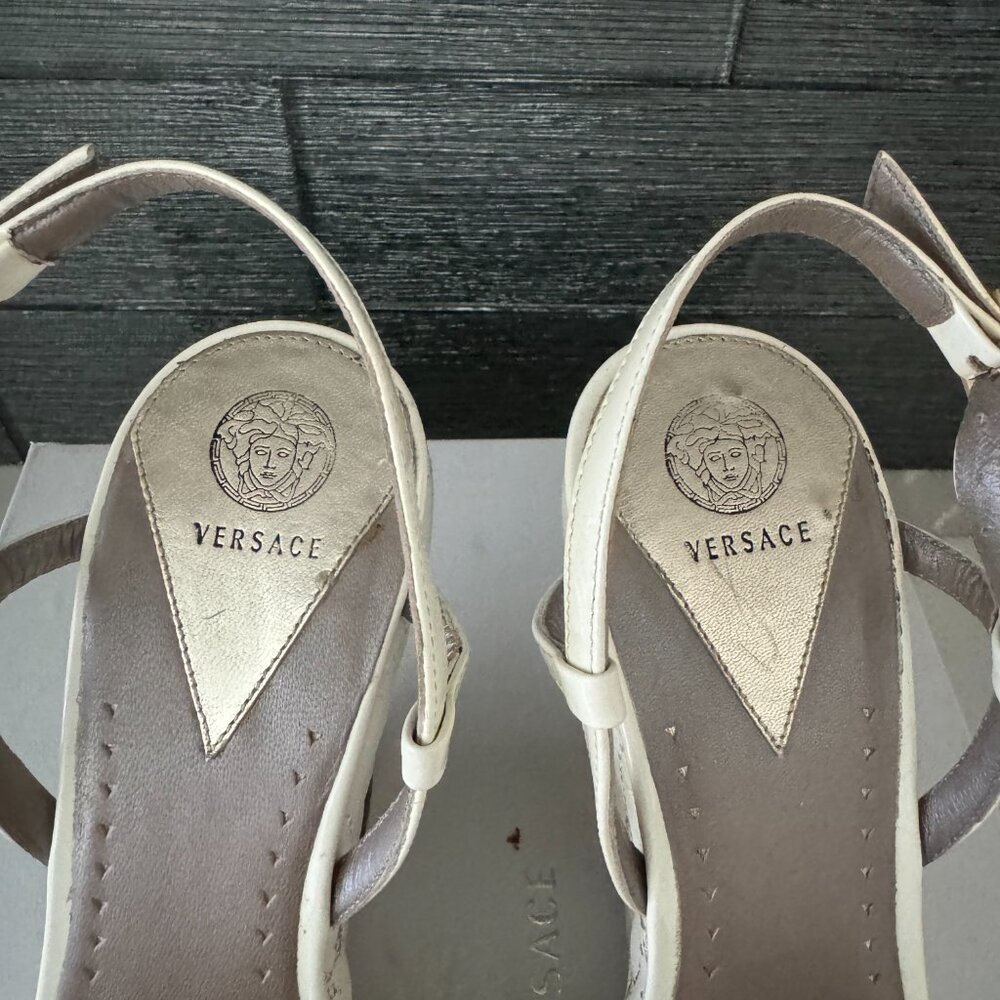 Versace White Patent Leather Quilted Wedge Platform Sandals Size 38.5 - Picture 5 of 14